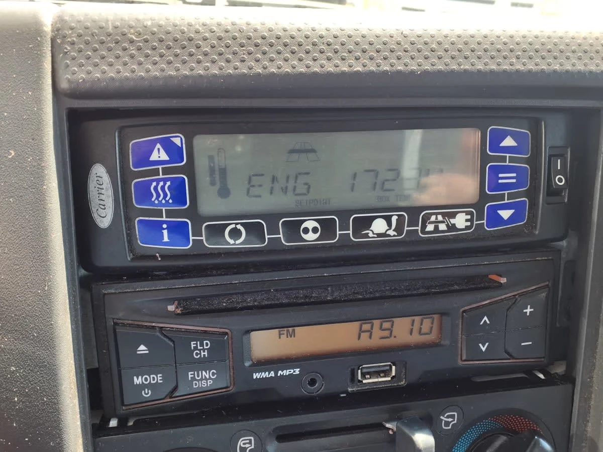 2018 Isuzu NRR - image 10