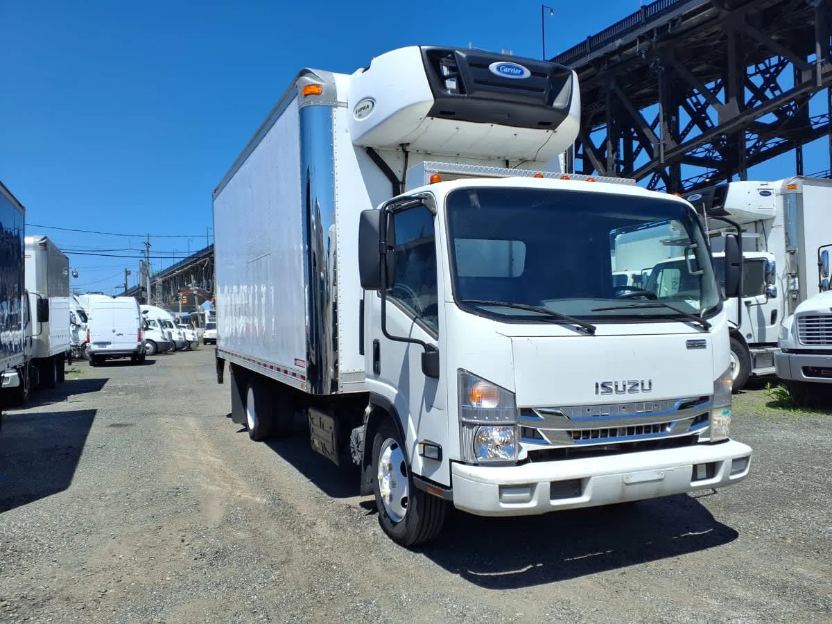 2018 Isuzu NRR in Newark, NJ