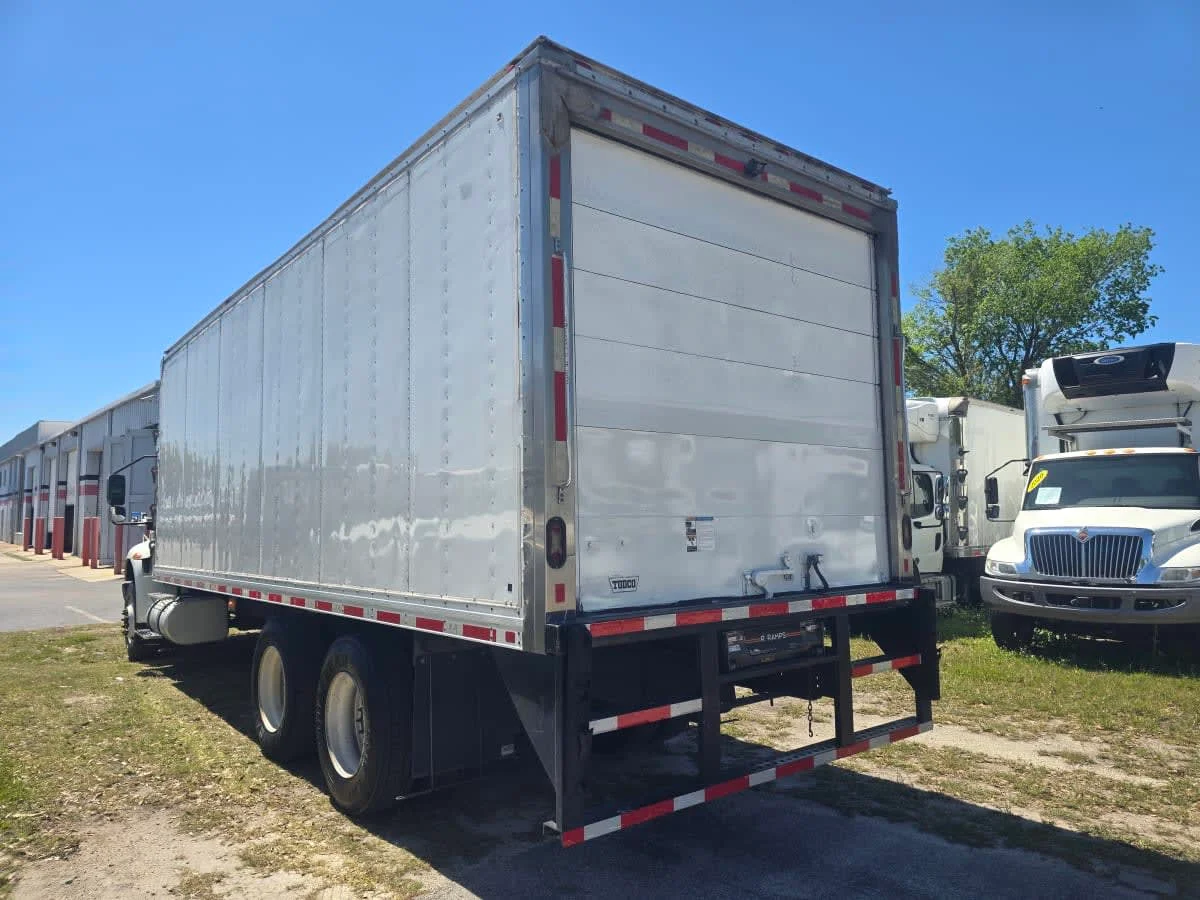 2020 International MV in Tampa, FL — photo 4