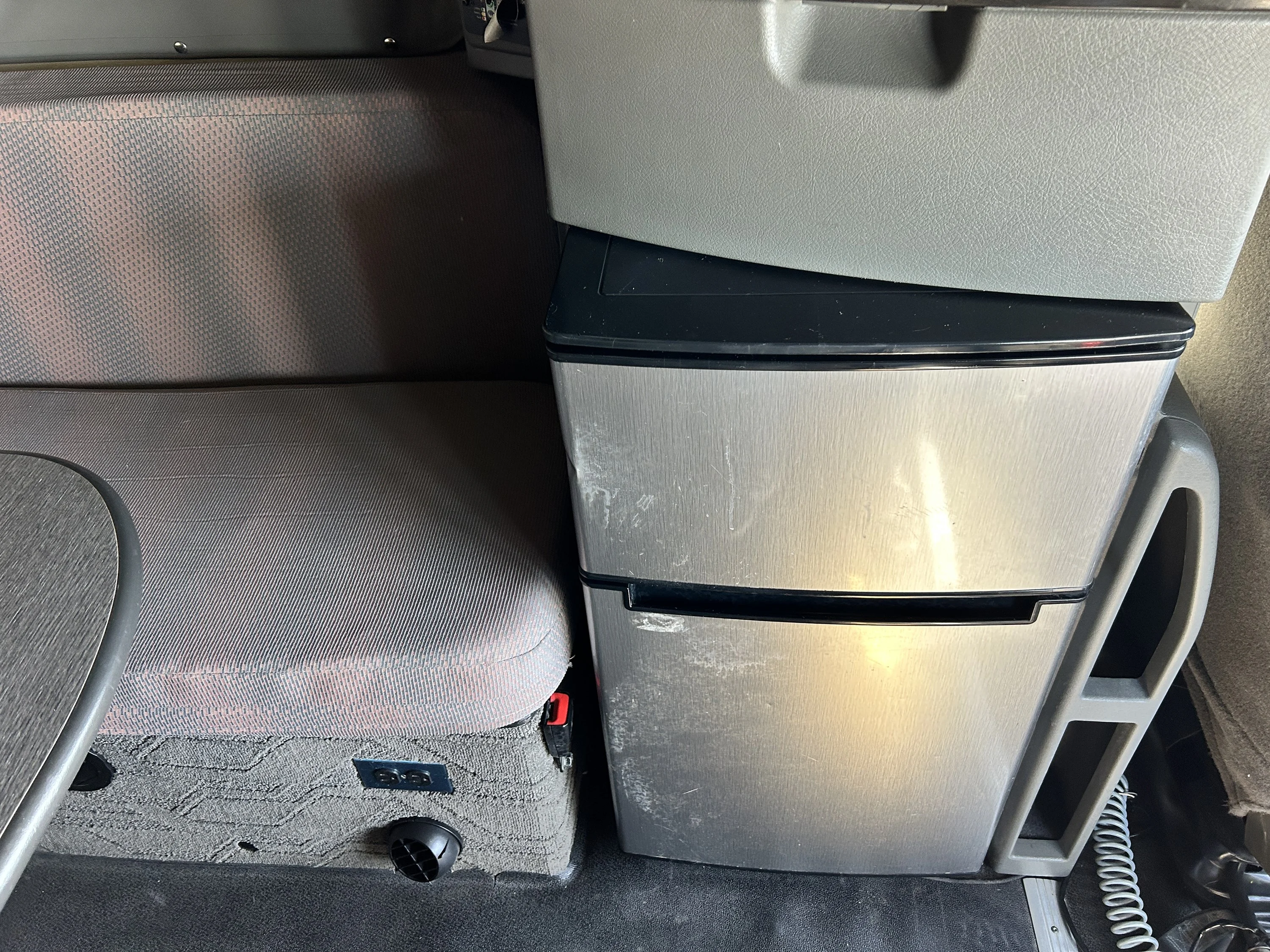 2019 Volvo VNL 860 - image 37