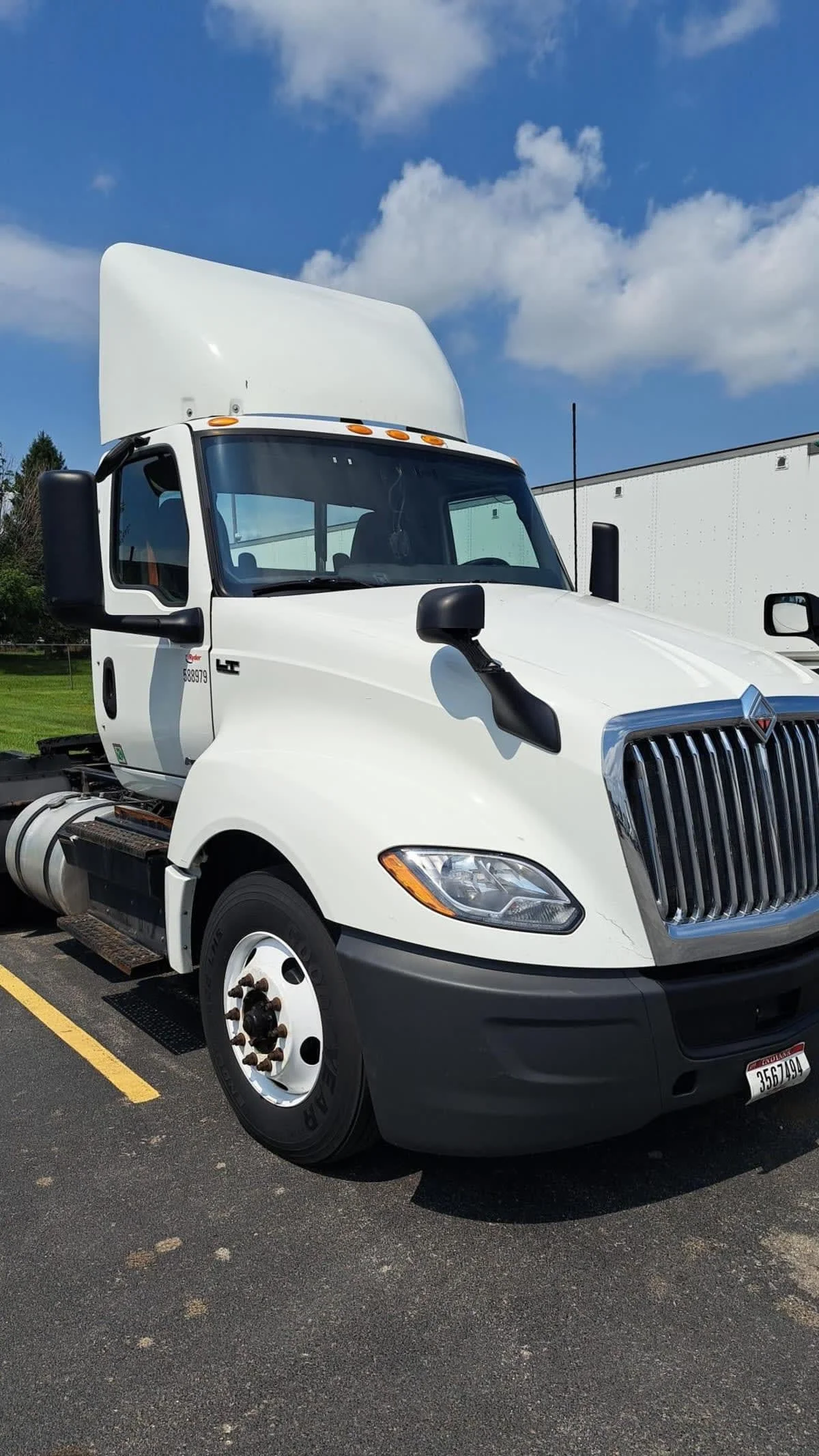2022 International LT in Altoona, IA — photo 3