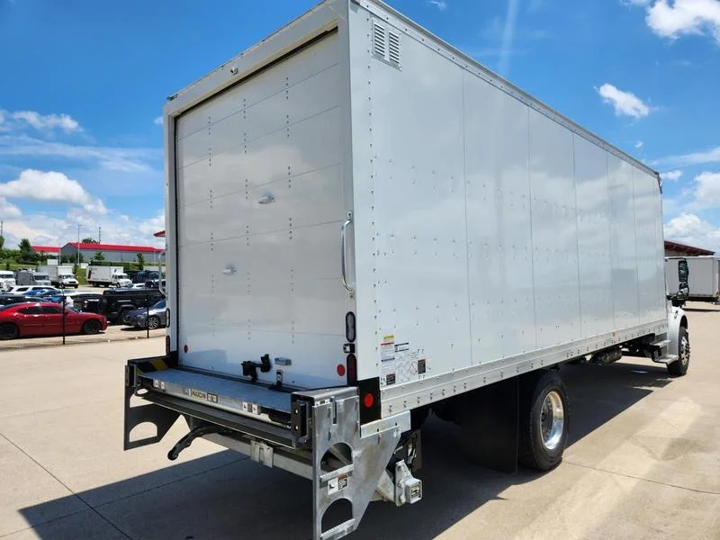 2027 Freightliner eM2 in Walton, KY — photo 8