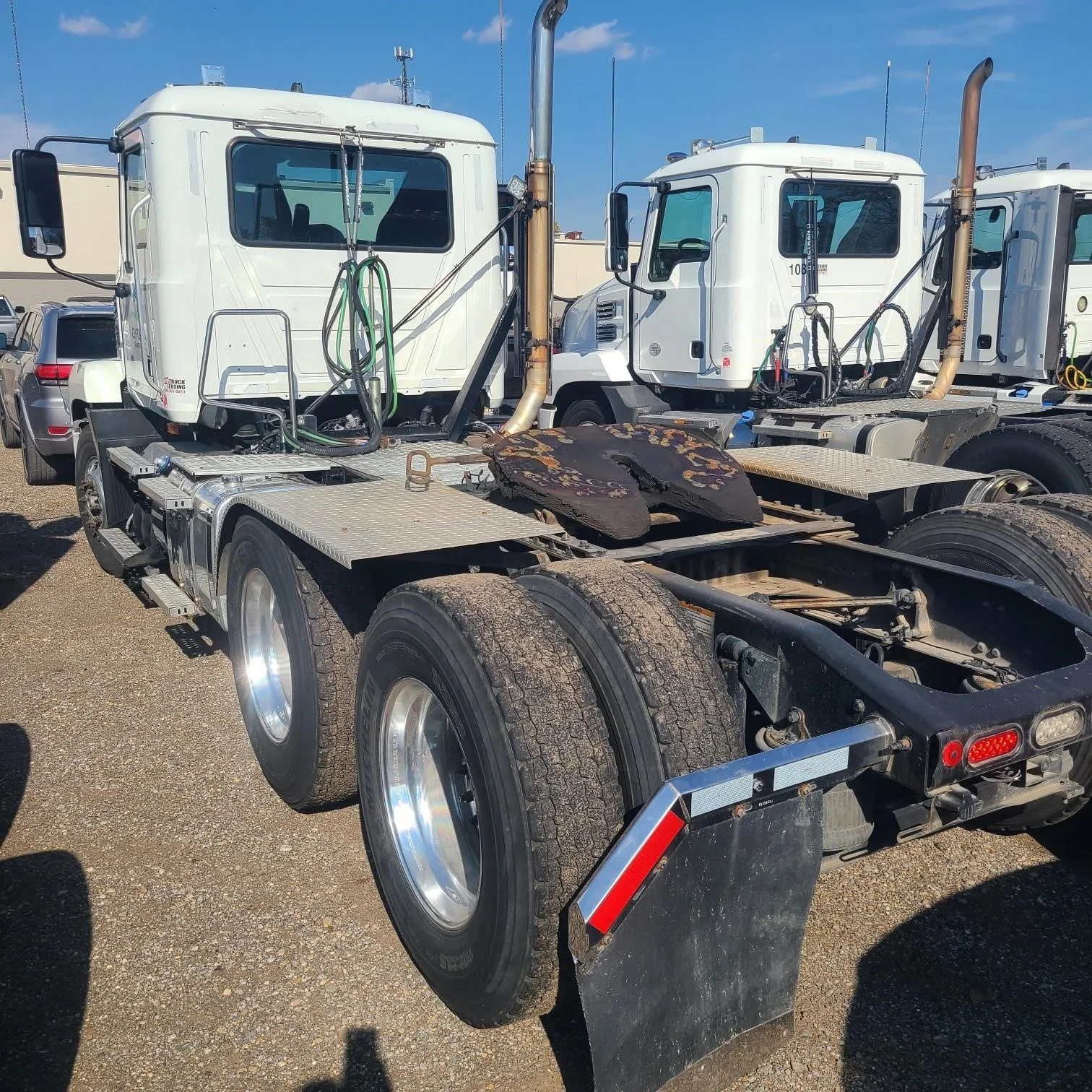 2019 Mack Anthem — photo 4