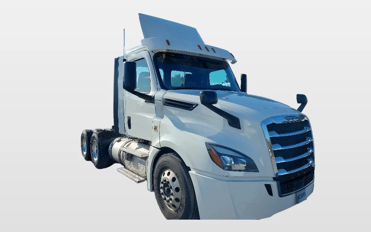 2018 Freightliner - image 1