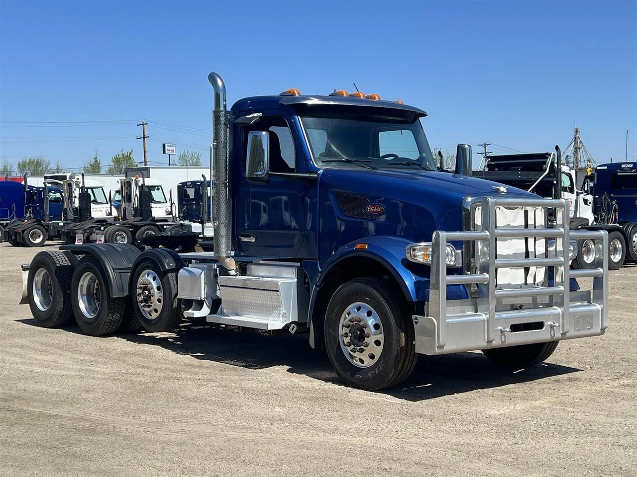 2023 Peterbilt 567 in Rochester, MN — photo 8