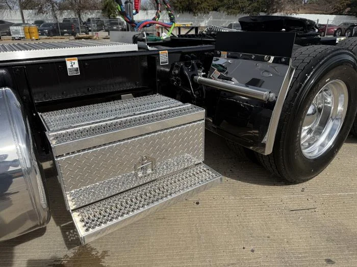 2027 Peterbilt 567 - image 20