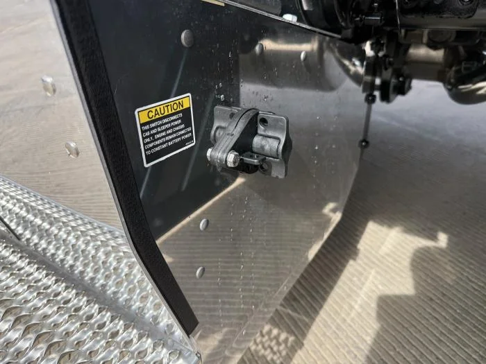 2027 Peterbilt 567 - image 27