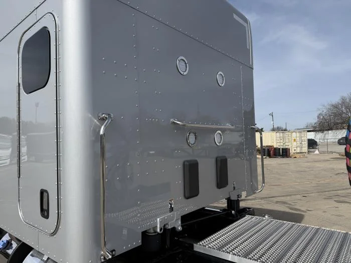 2027 Peterbilt 567 - image 19