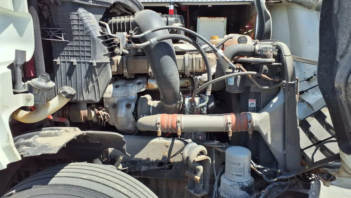2020 Freightliner Cascadia in Salisbury, MA — photo 14