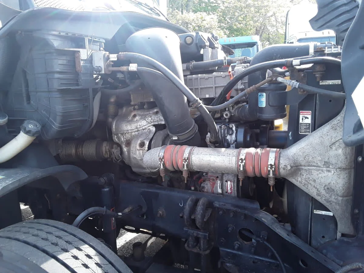 2017 Freightliner Cascadia - image 11