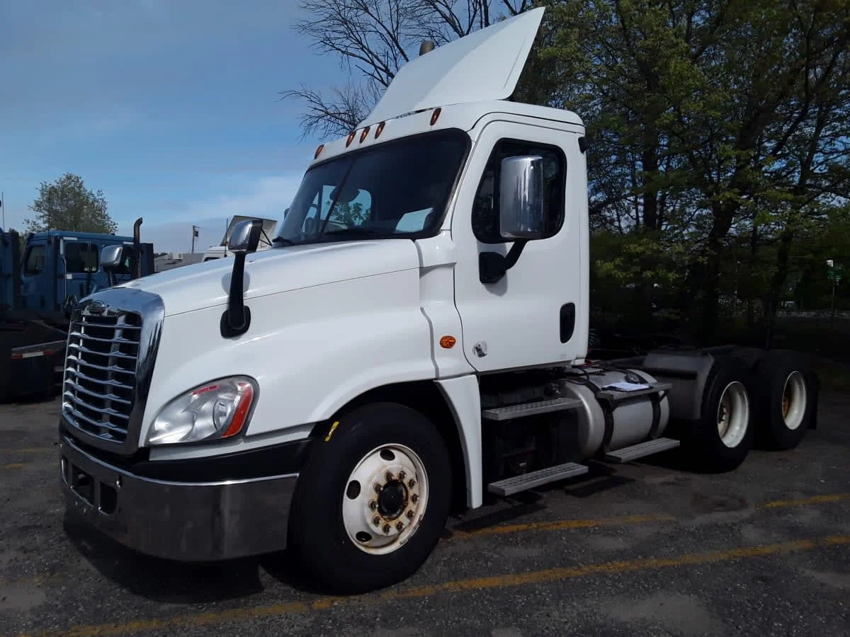 2017 Freightliner Cascadia in Salisbury, MA