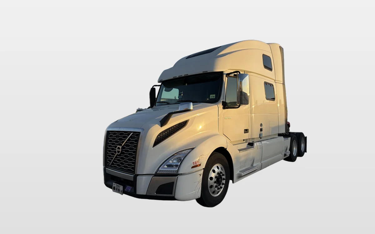 2023 Volvo - image 1