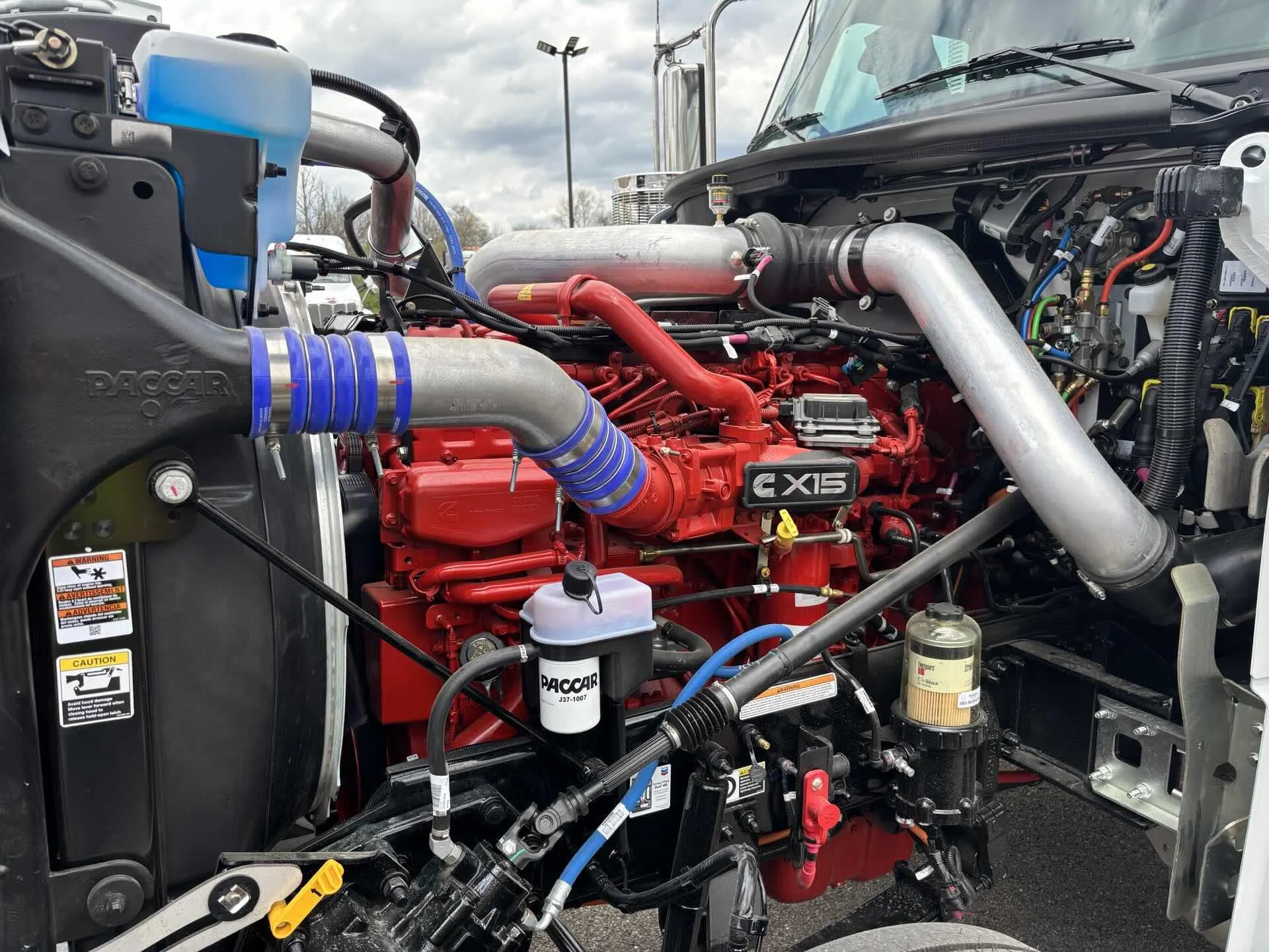 2027 Peterbilt 589 in Zanesville, OH — photo 8