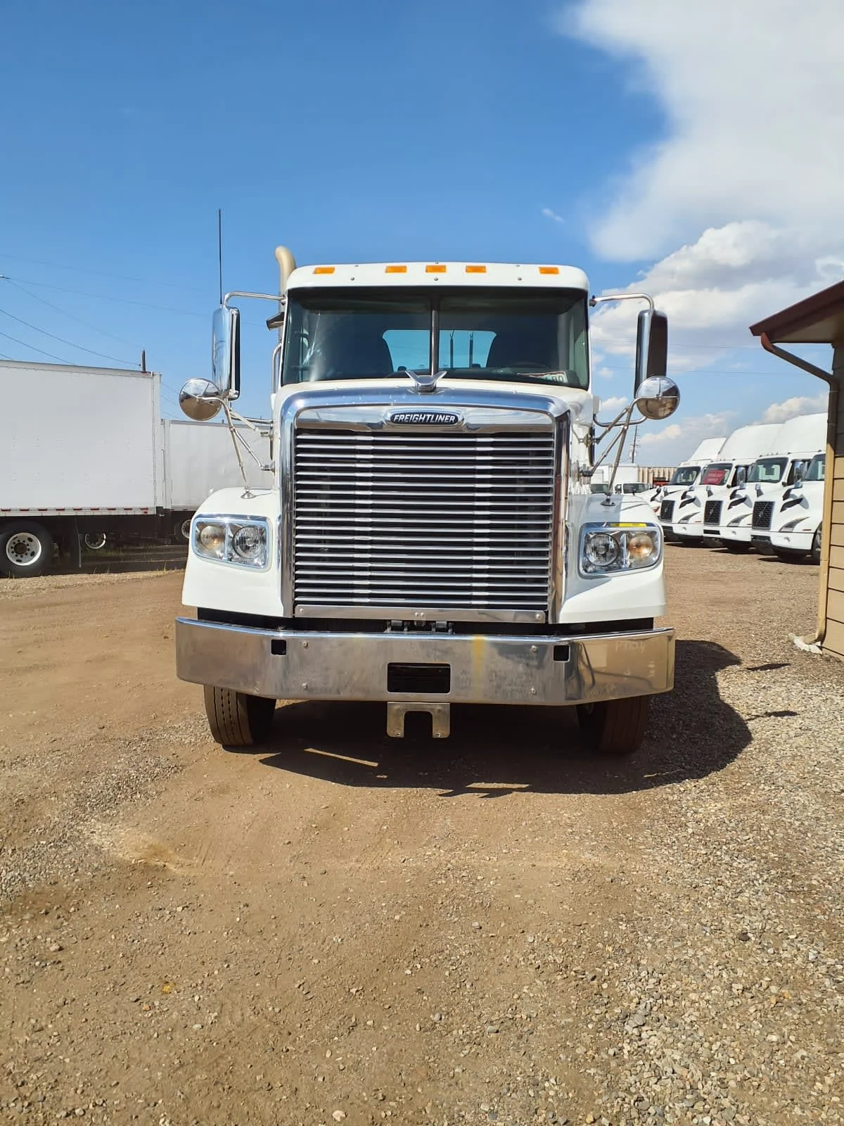 2019 Freightliner 122SD in Commerce City, CO — photo 2