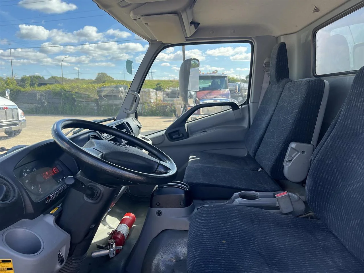 2020 Hino 155 in South St. Paul, MN — photo 9