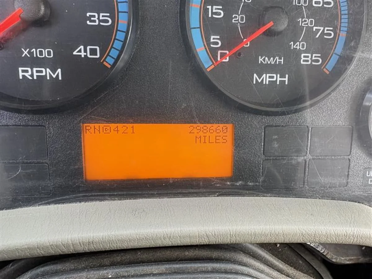 2019 International 4300 in Oak Creek, WI — photo 11