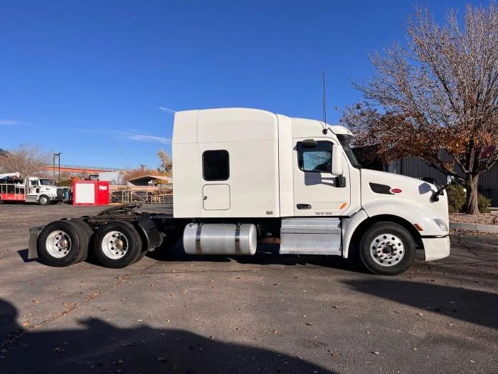 2022 Peterbilt 579 - image 6
