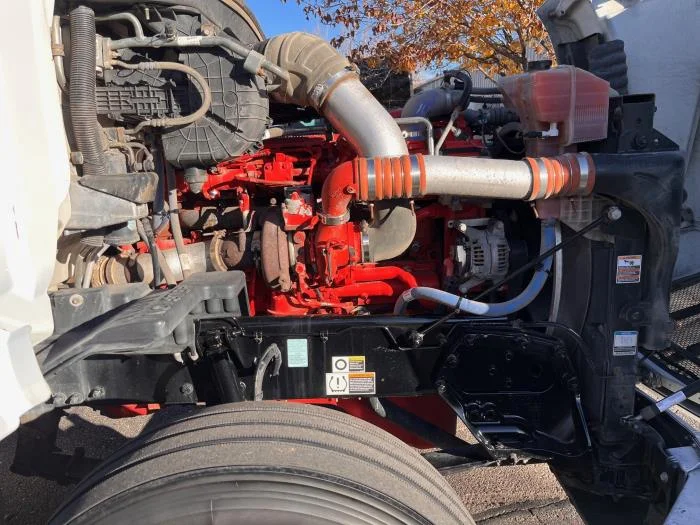 2022 Peterbilt 579 in Albuquerque, NM — photo 9
