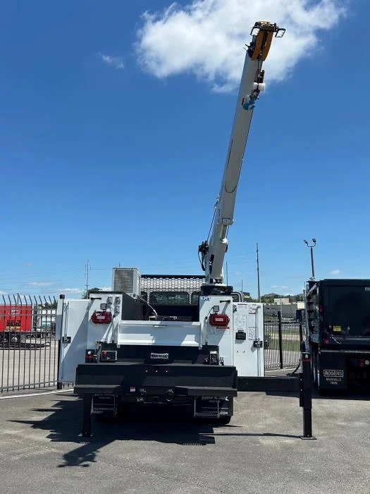 2027 Peterbilt 536 — photo 27