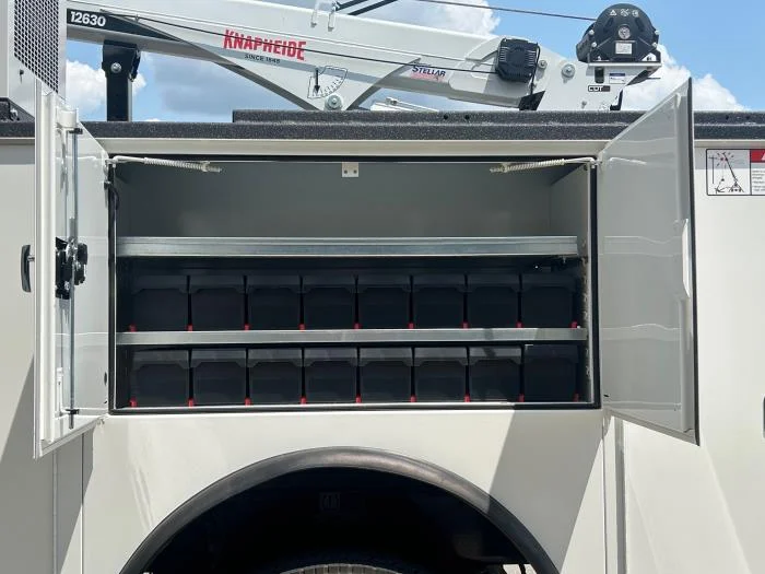 2027 Peterbilt 536 — photo 9