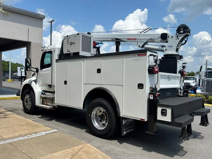 2027 Peterbilt 536 — photo 11