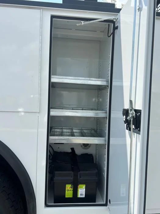 2027 Peterbilt 536 — photo 15