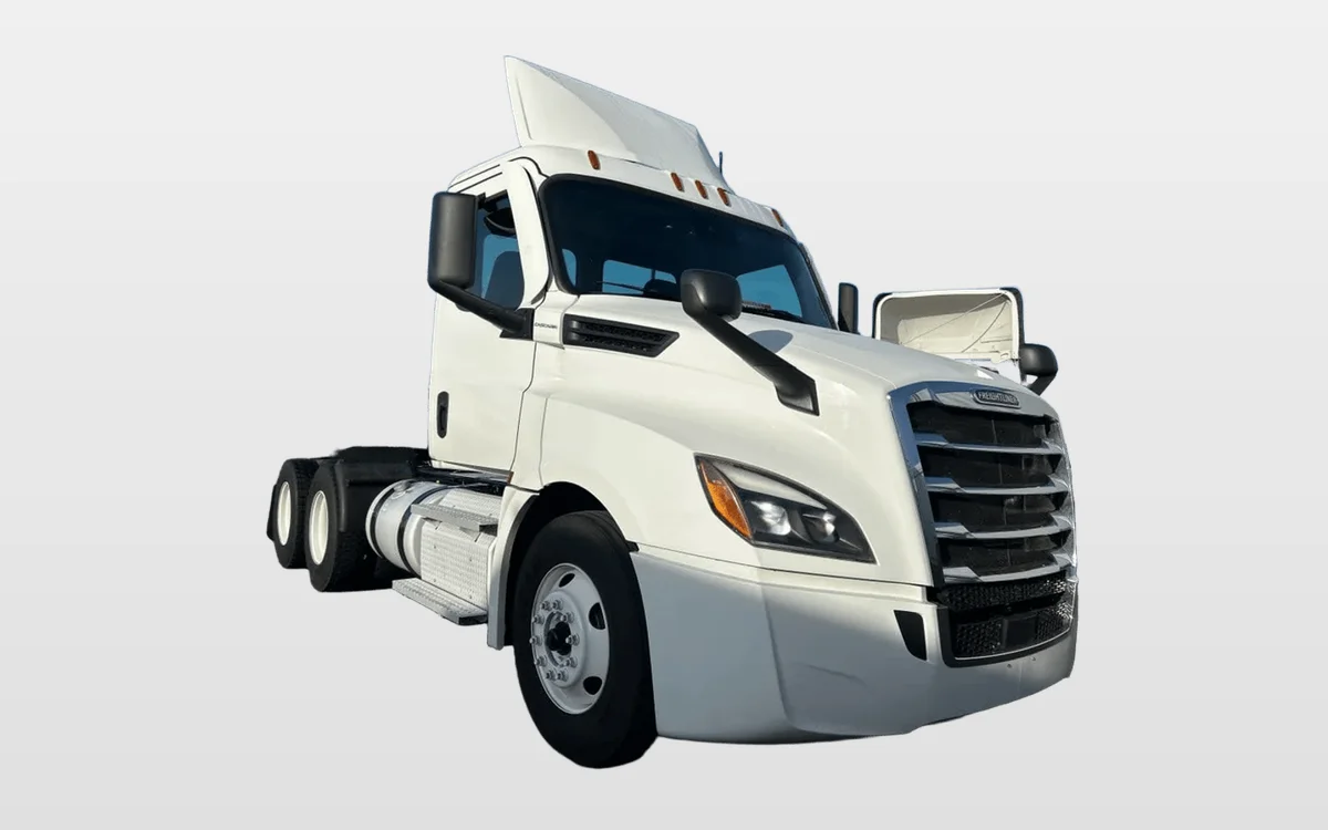 2022 Freightliner - image 1