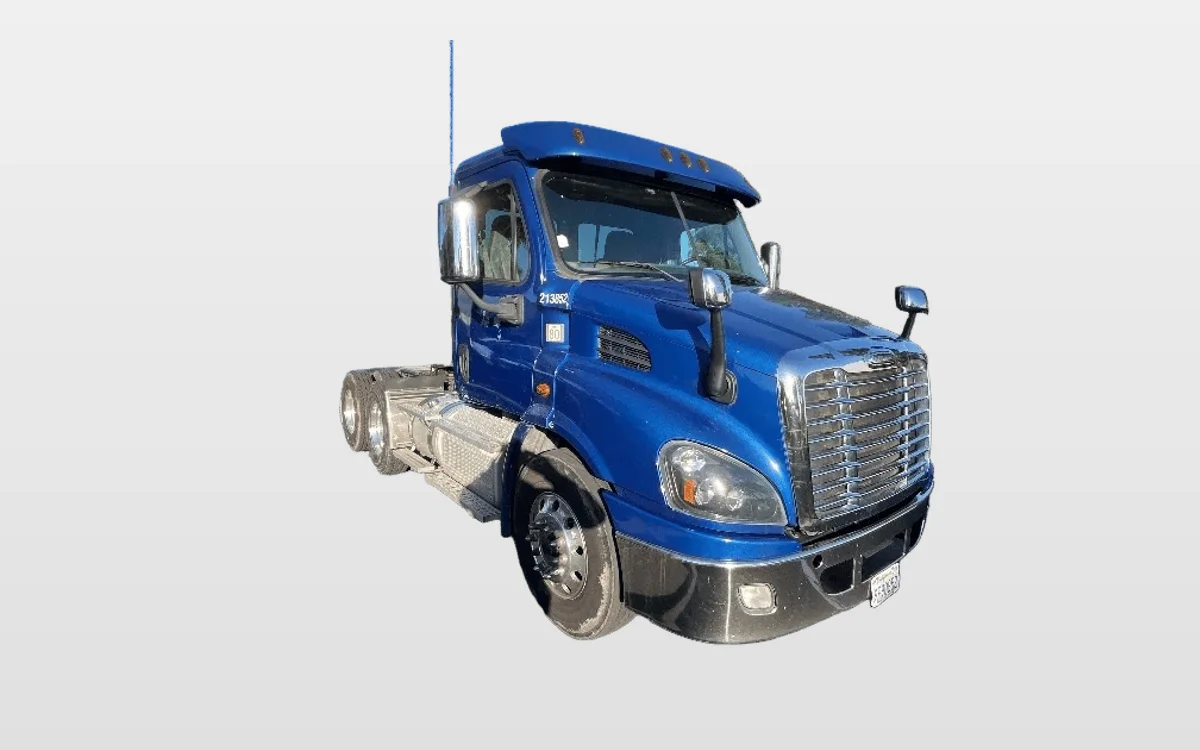 2019 Freightliner - image 1