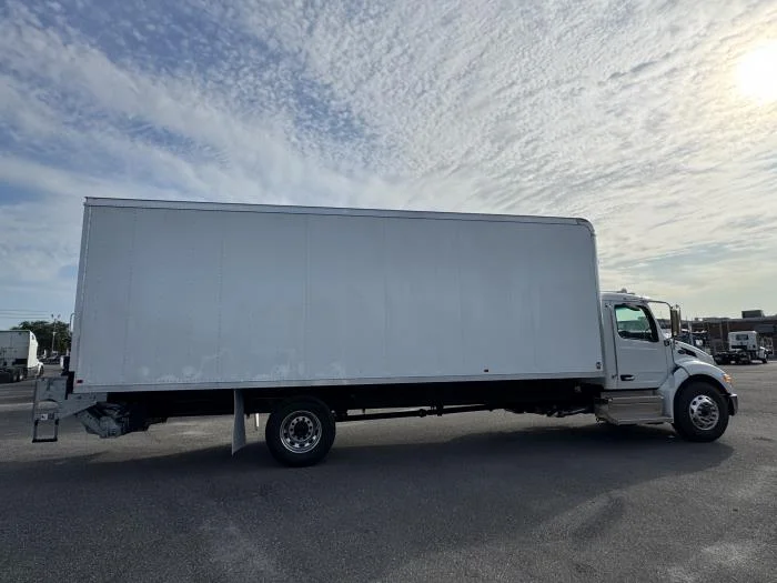 2025 Peterbilt 536 - image 7