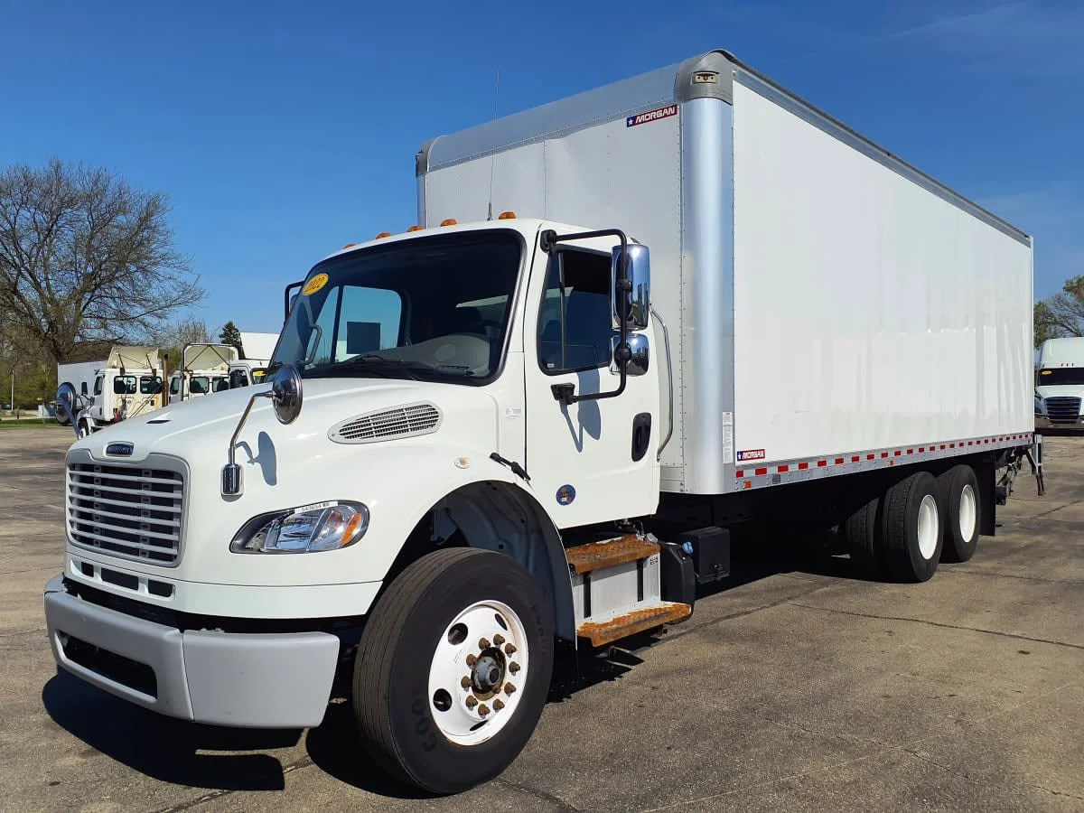 2022 Freightliner M2 106 in Oak Creek, WI