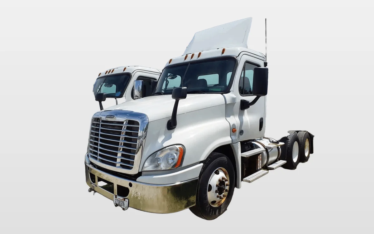 2019 Freightliner - image 1