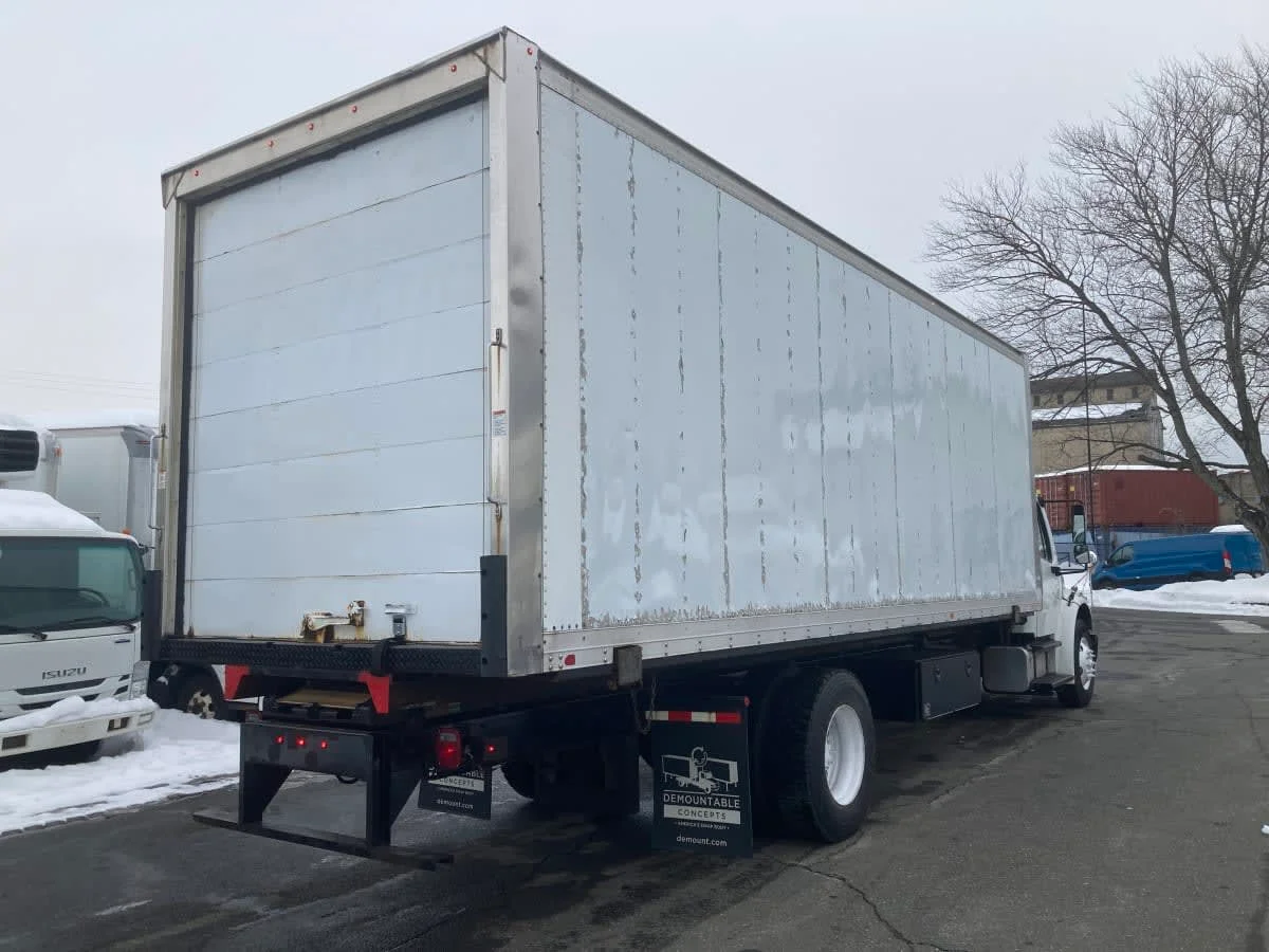 2020 Freightliner M2 106 in Springfield, MA — photo 4