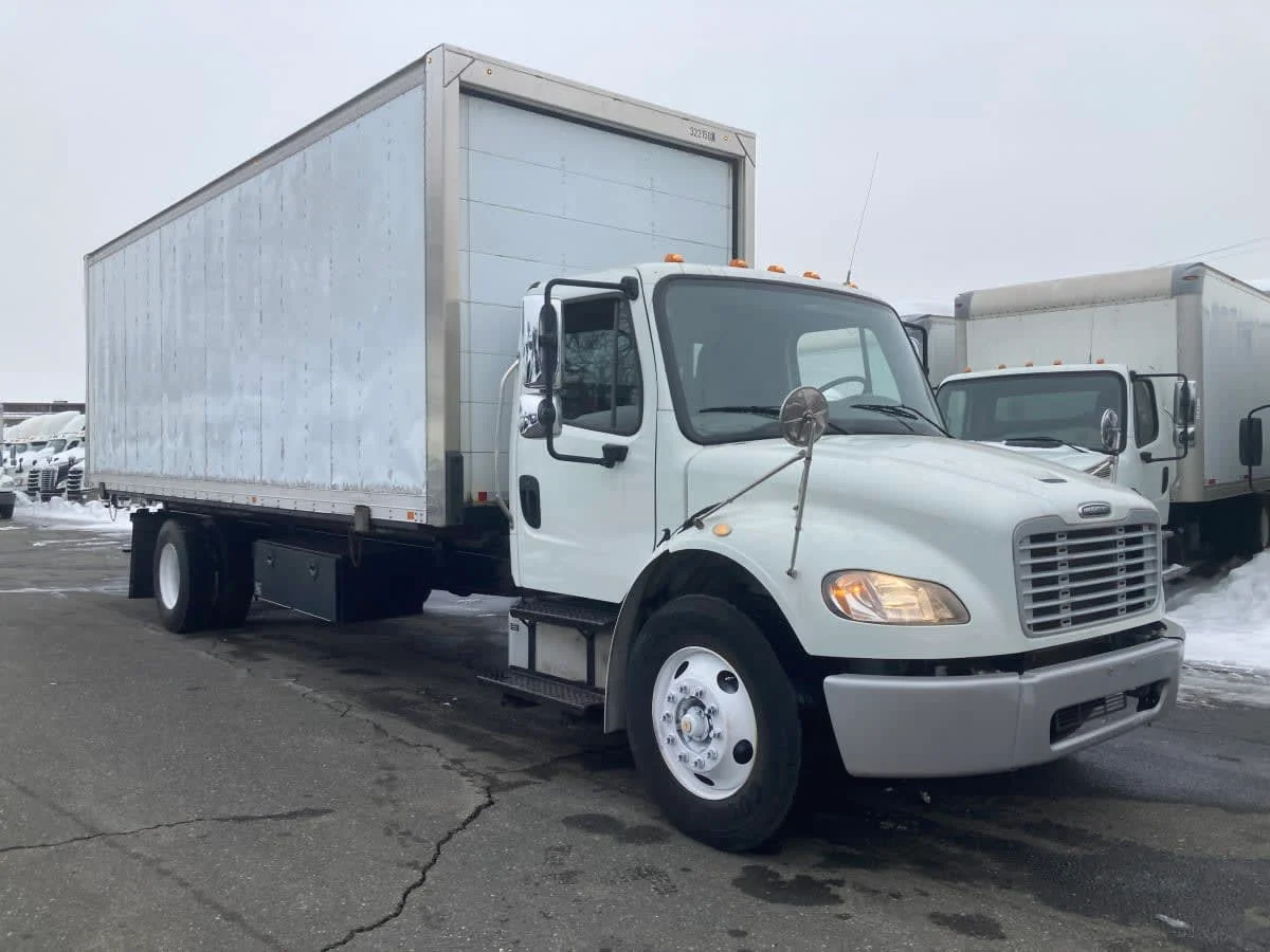 2020 Freightliner M2 106 in Springfield, MA — photo 3