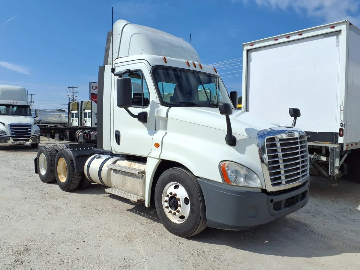 2019 Freightliner Cascadia in Greenville, SC — photo 3