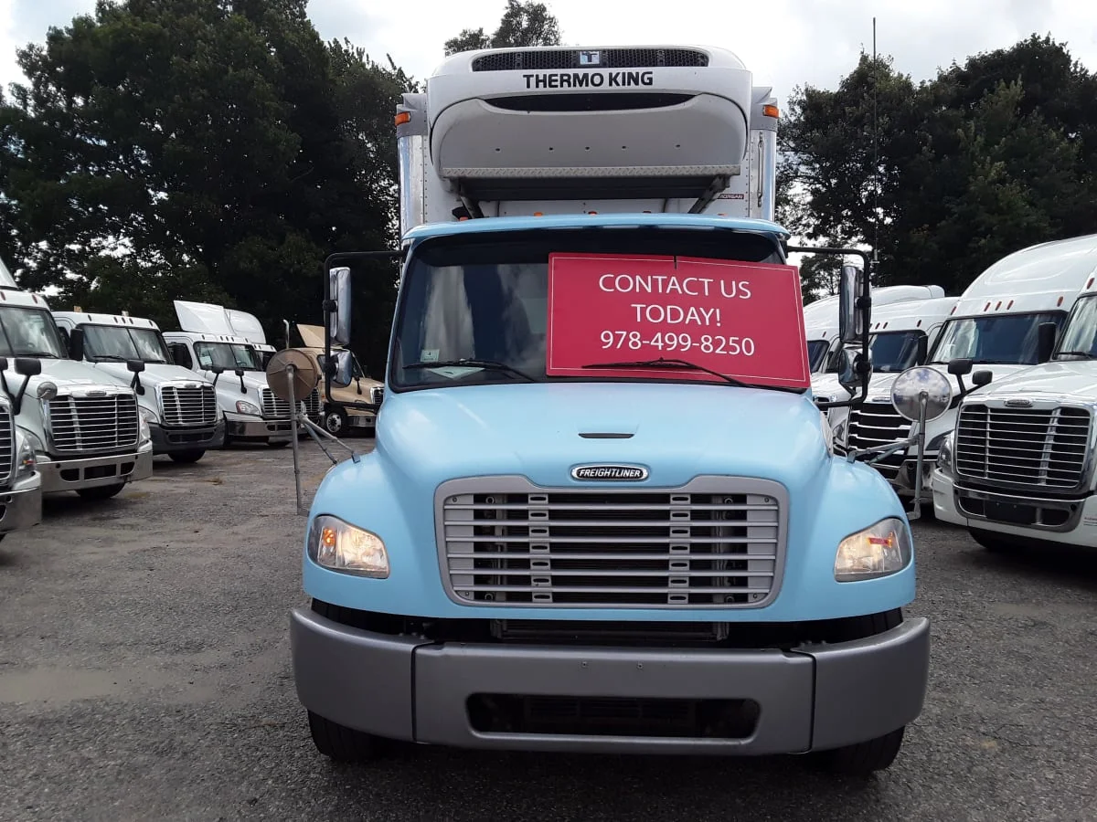 2017 Freightliner M2 106 - image 2