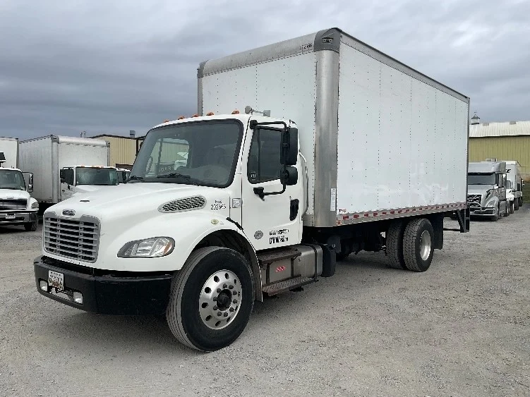 2020 Freightliner M2 106 - image 3