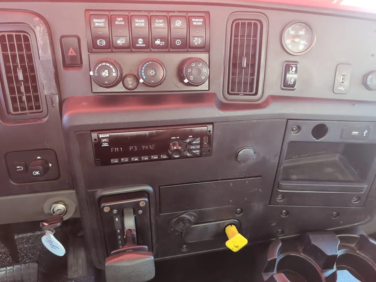 2020 International MV in Salisbury, MA — photo 11