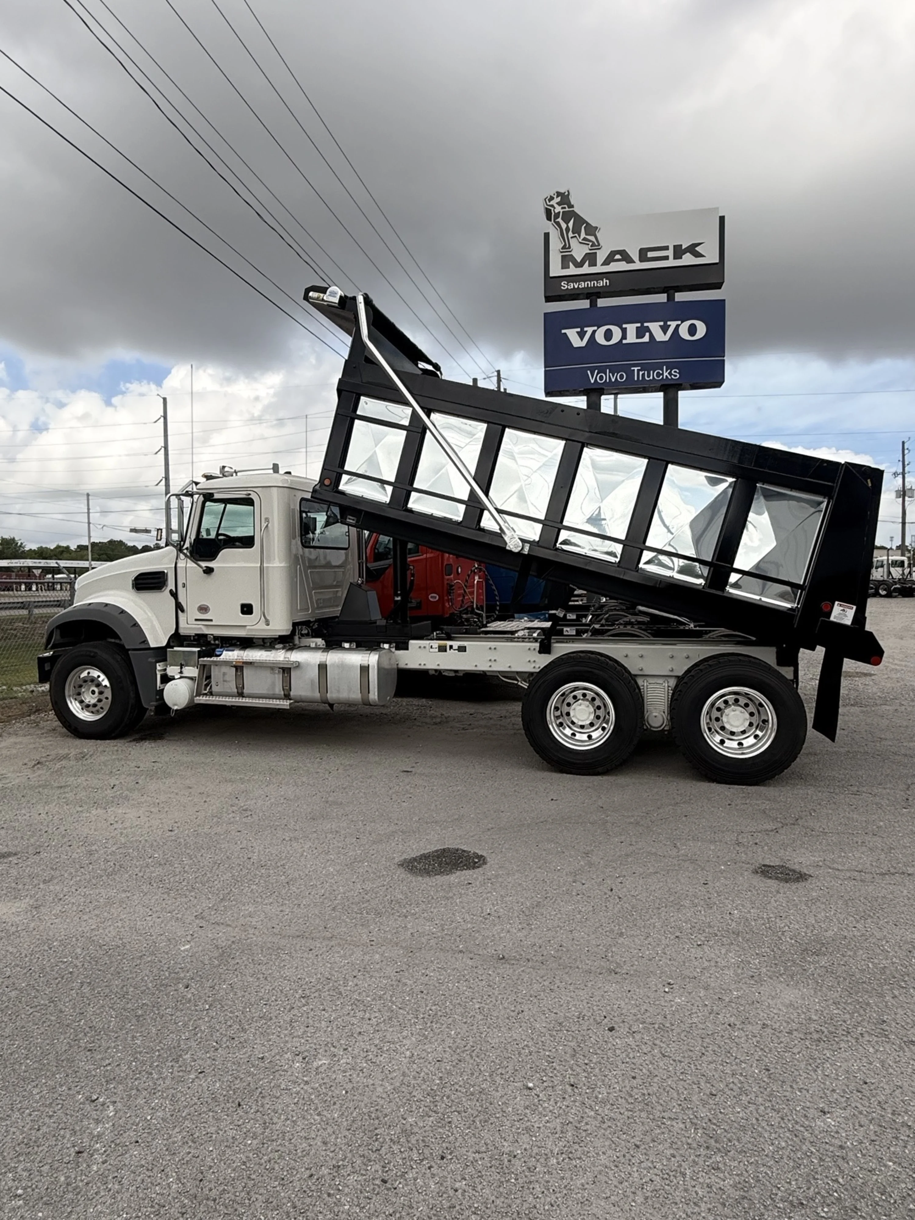 2026 Mack Granite in Savannah, GA — photo 10