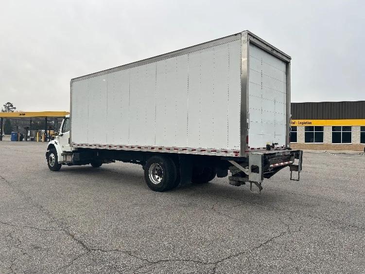 2018 Freightliner M2 106 in Prince George, VA — photo 6