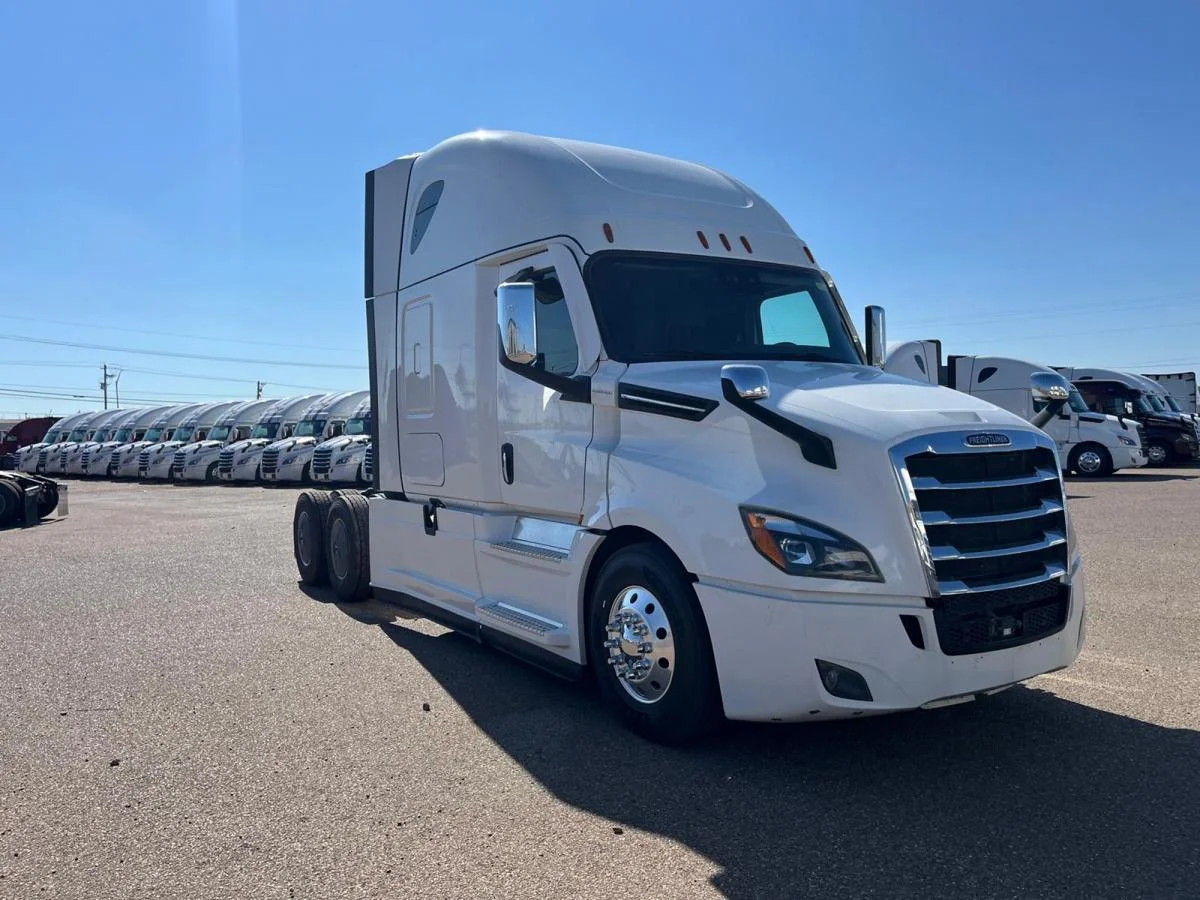 2022 Freightliner Cascadia