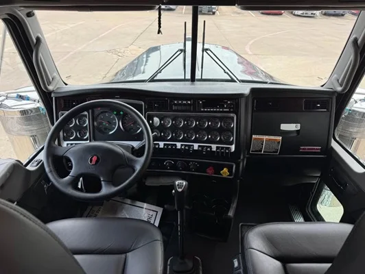 2027 Kenworth W900 in Dallas, TX — photo 3
