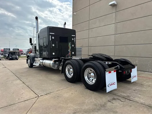 2027 Kenworth W900 in Dallas, TX — photo 8