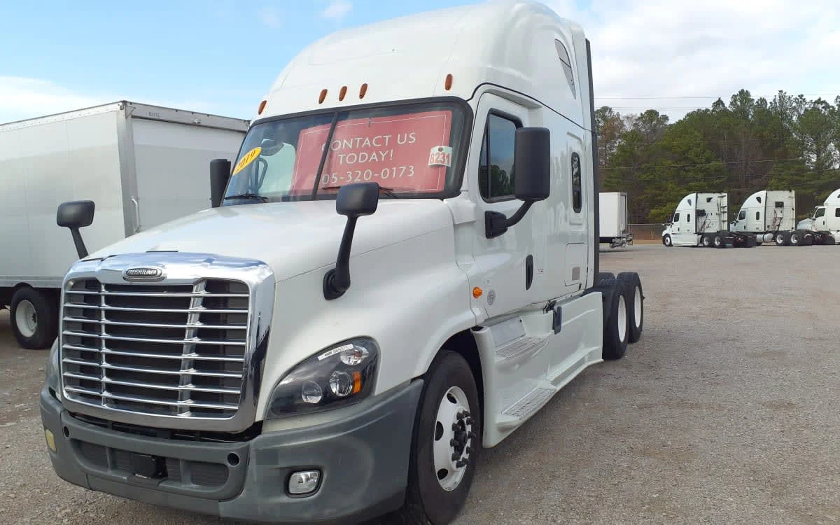 2019 Freightliner Cascadia in Birmingham, AL