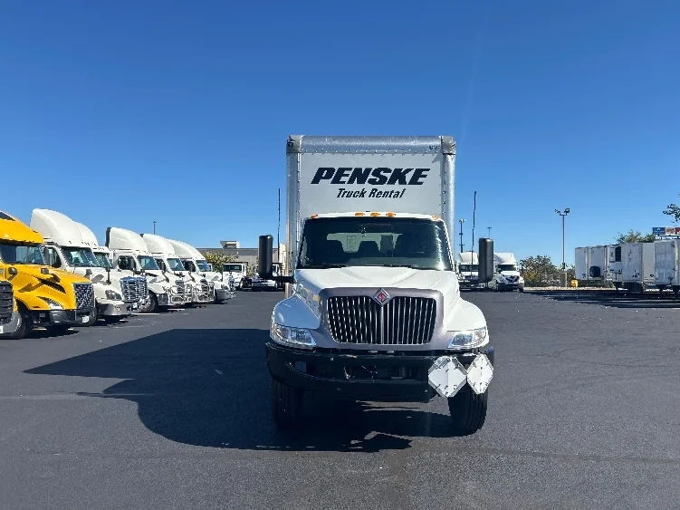 2022 International MV - image 2