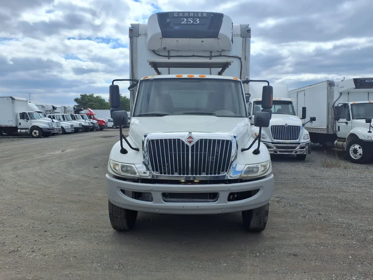 2018 International 4300 in Taylor, MI — photo 2