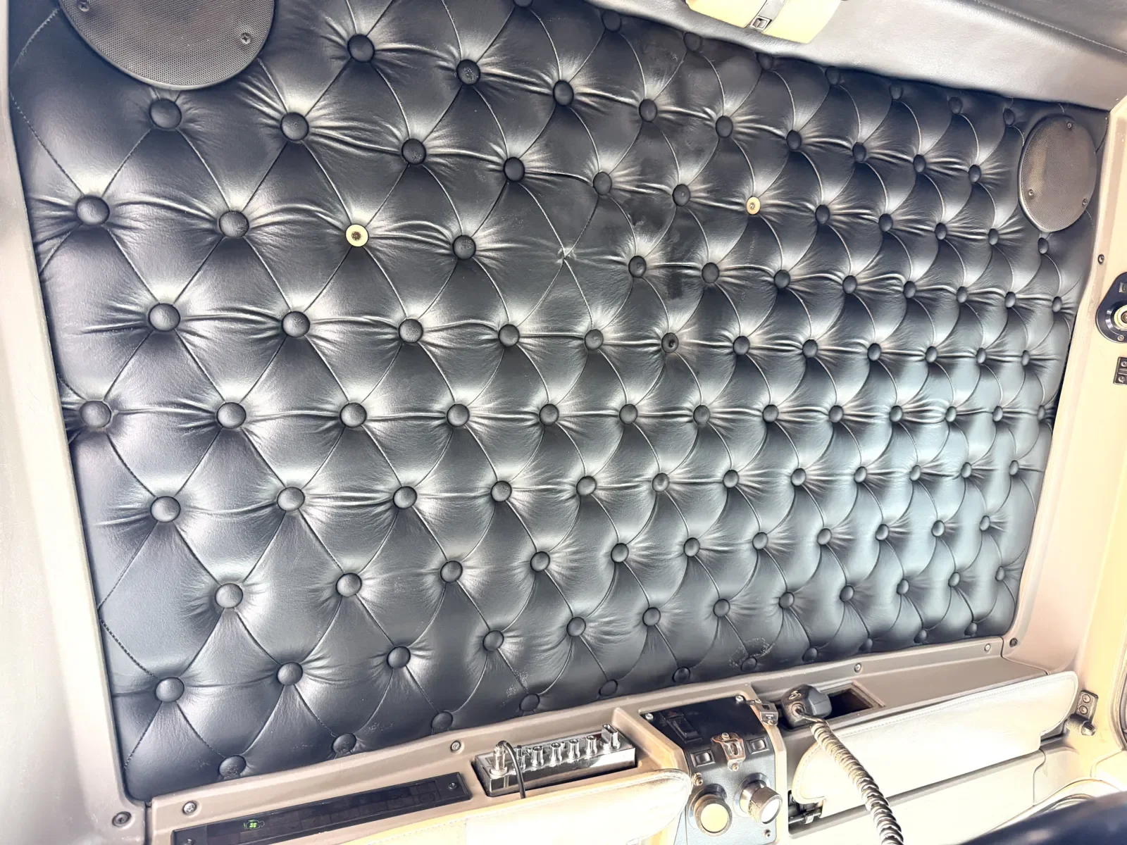 2001 Kenworth W900 - image 22