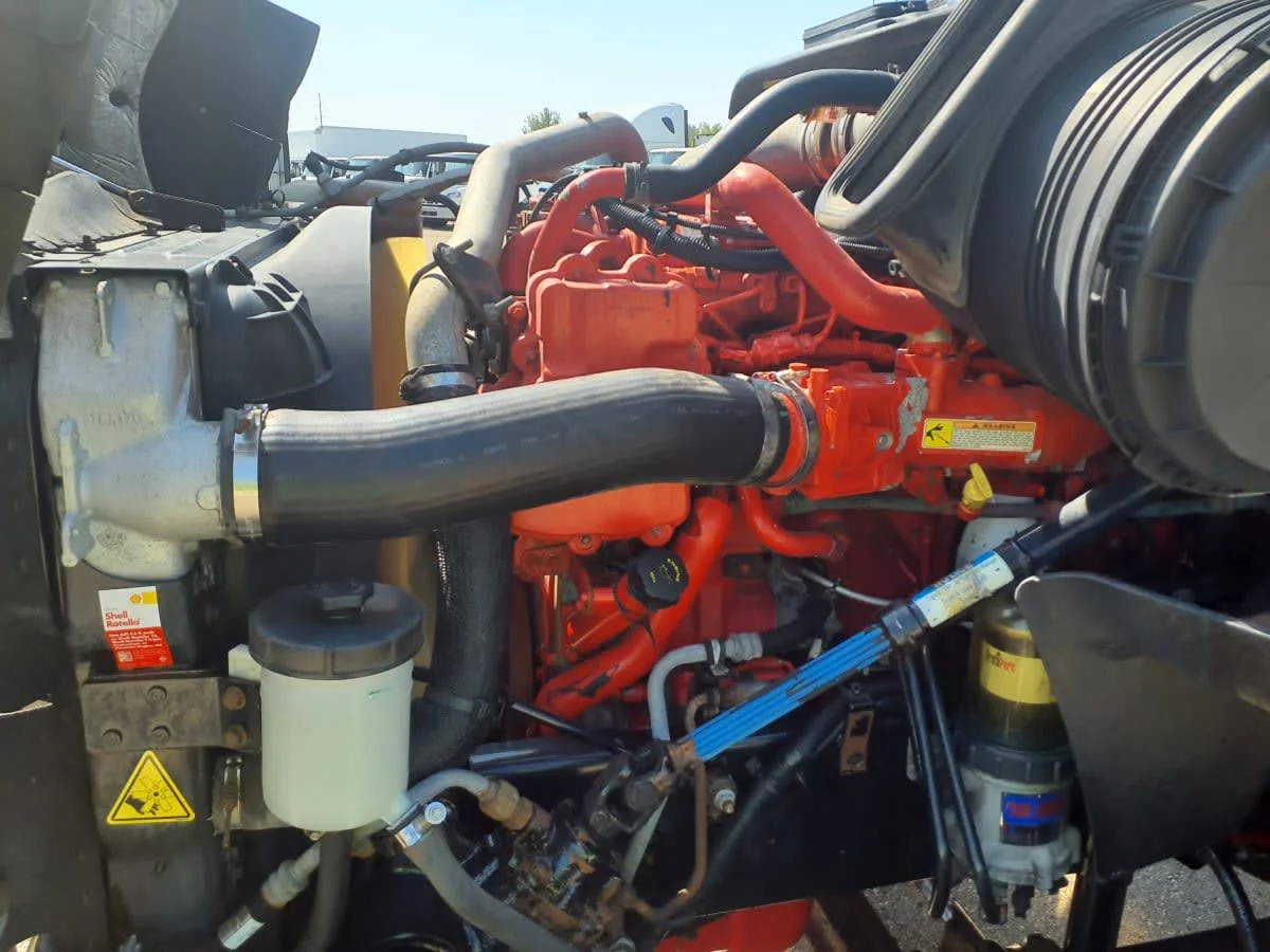 2016 International ProStar - image 8