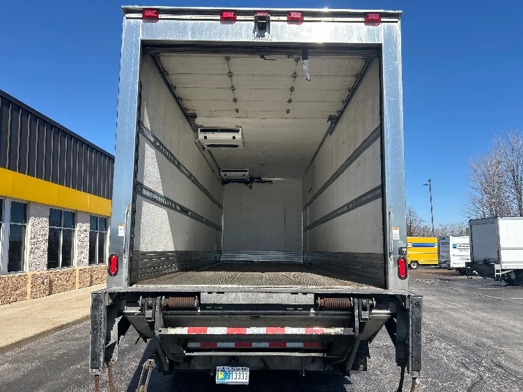 2020 Freightliner M2 106 - image 8