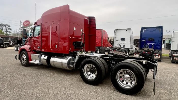 2022 Peterbilt 579 — photo 5