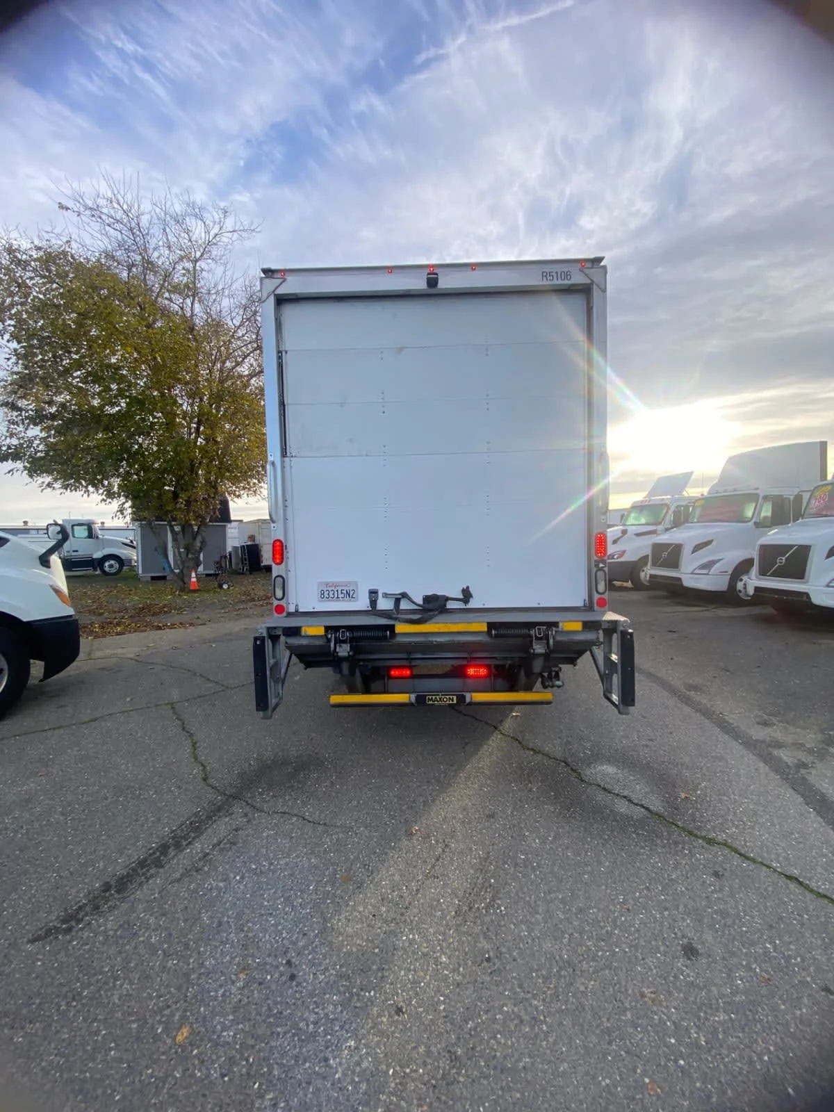 2019 International 4300 in West Sacramento, CA — photo 5